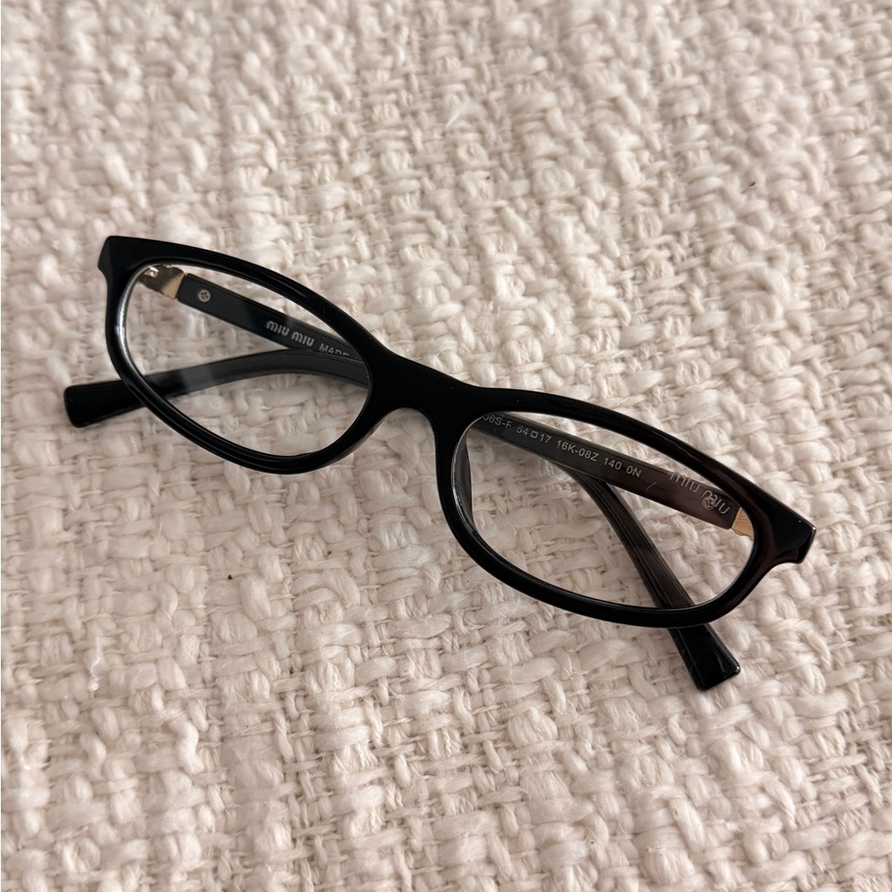 Glasses on Fabric
